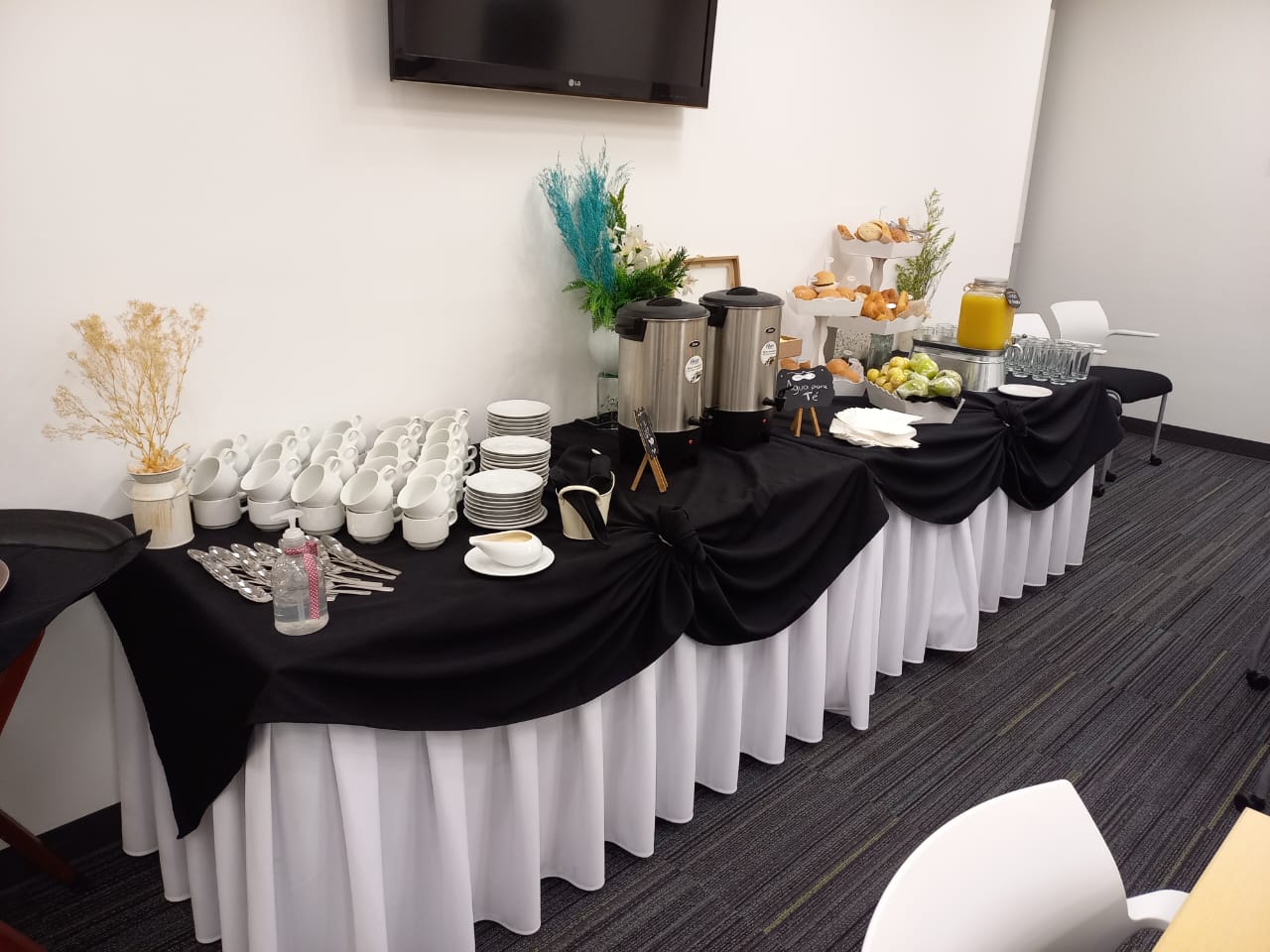 Servicio de catering para reunión empresarial